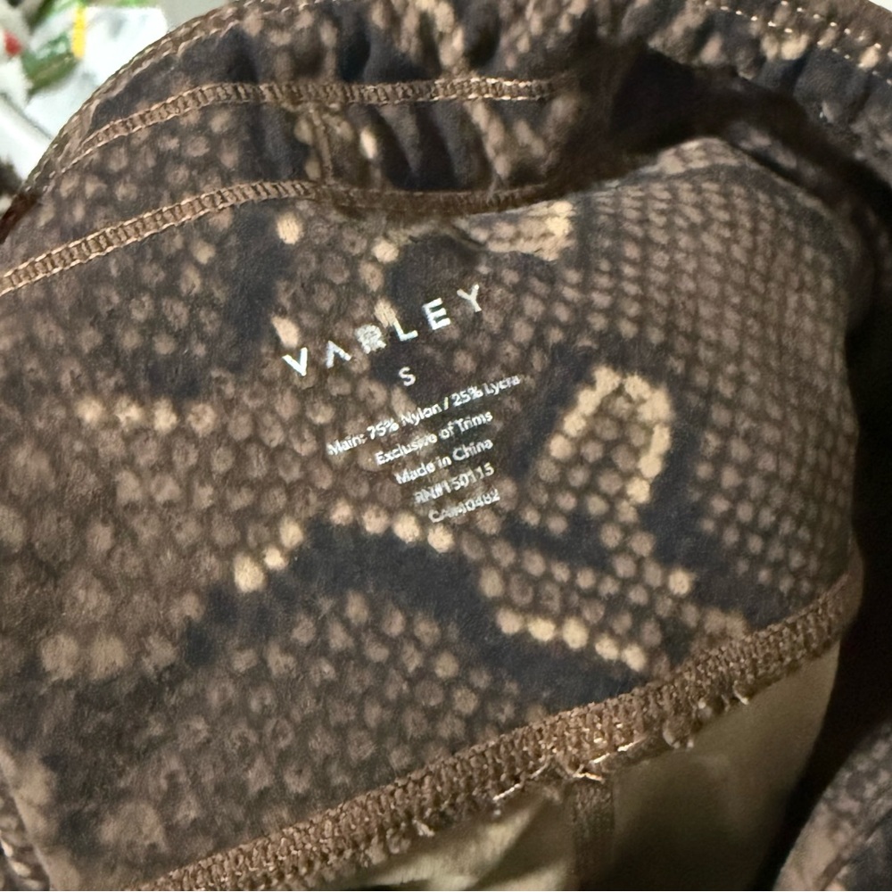 VARLEY Python Let's Go Short Brown Size Small - image 7